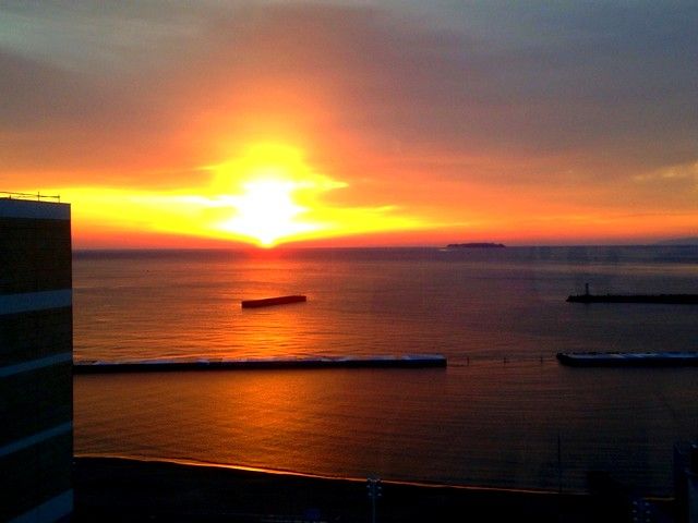 日本一綺麗な駿河湾。日が沈む瞬間は絶景です。