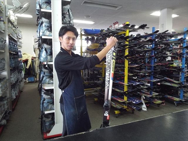 レンタルショップで、板もウェアも無料です！！