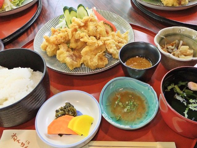 由布院に来たら食べてみたい☆大分名物「とり天」☆から揚げとは少し違う触感ですよ！