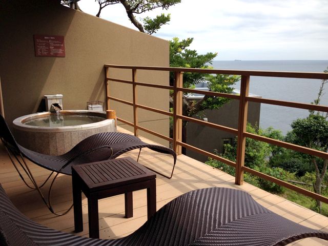 職場はアットホーム☆海外のお客様も沢山お越しになります。