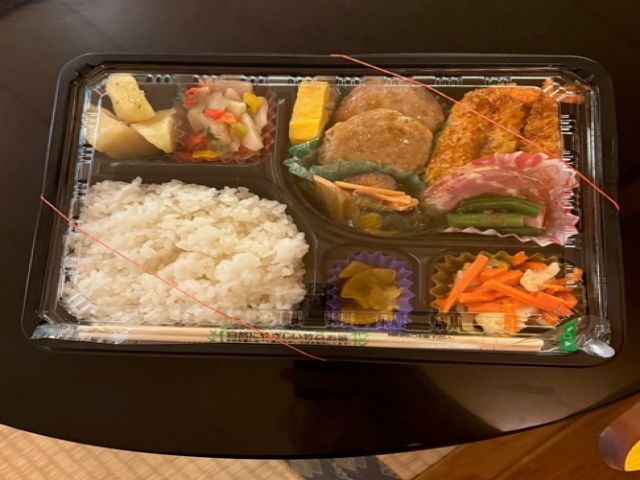 食事はお弁当（ほっともっとorお弁当屋）