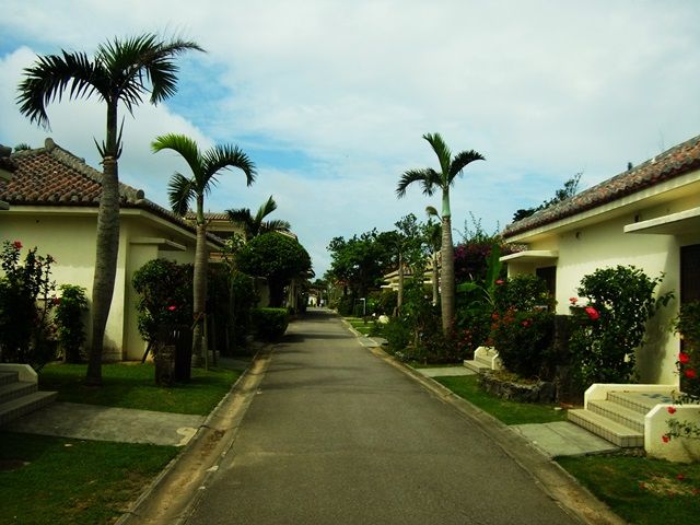 沖縄の中でも非常に人気なホテルなので年中稼げます！生活環境も人間関係も安心の職場◎