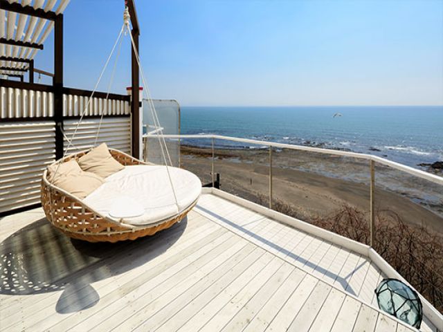 目の前一面に広がる開放的な海！こじんまりとした大人の為のお宿です。