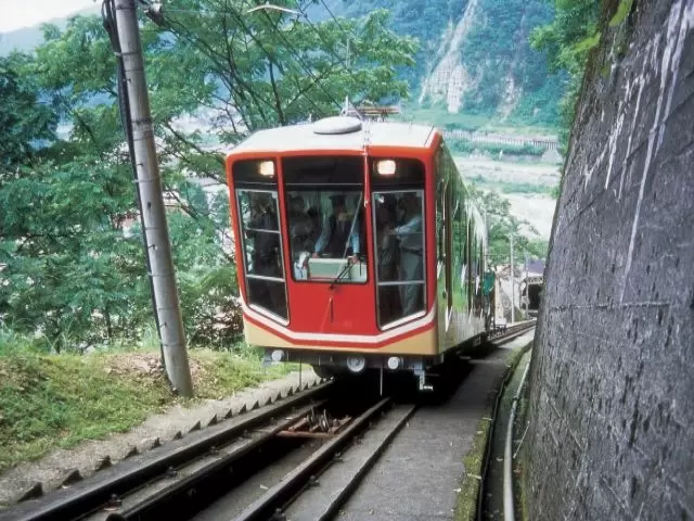 ～お休みの日は何しよう～
期間中、立山から室堂までの交通費は無料なので、乗り放題！