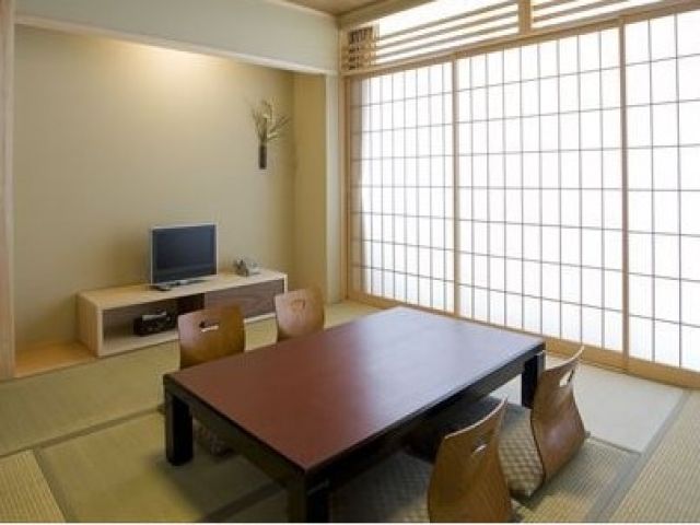 ホテルの客室はこんな感じです☆