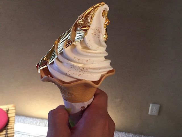有名な金箔ソフトも足を延ばせば食べに行けます♪