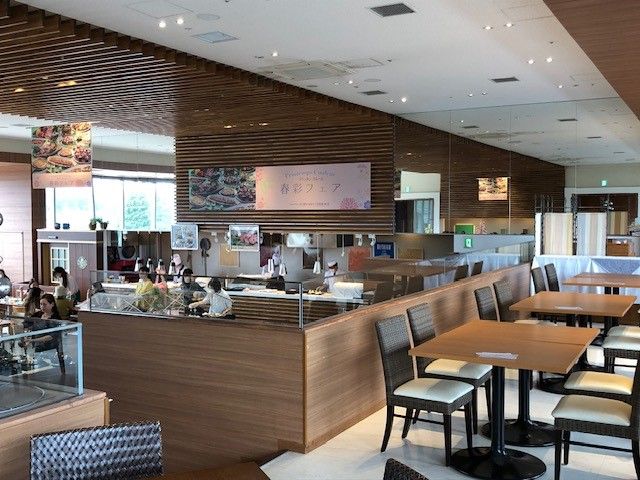 就業先ホテルのレストラン会場です！他にも会場はございます！