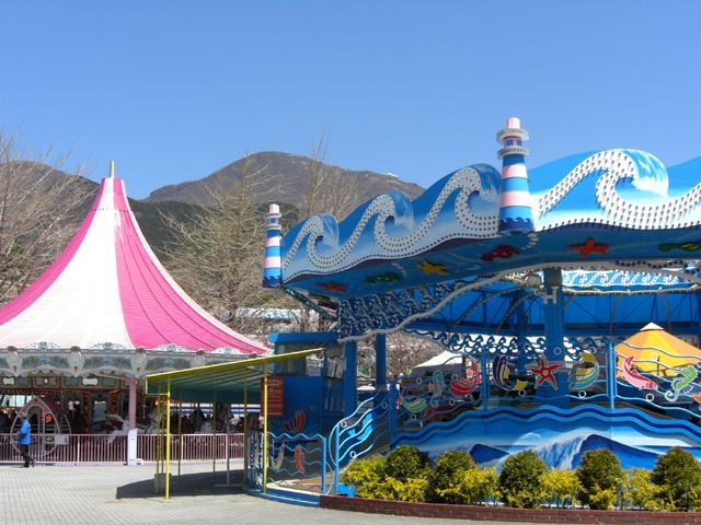 大分県遊園地に隣接しているホテルでのお仕事！施設に隣接している遊園地も人気です♪