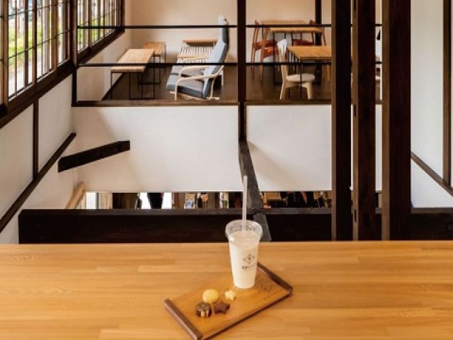 昼神温泉にはオシャレなカフェもあります☆
お休みは歩いて観光も楽しめます♪