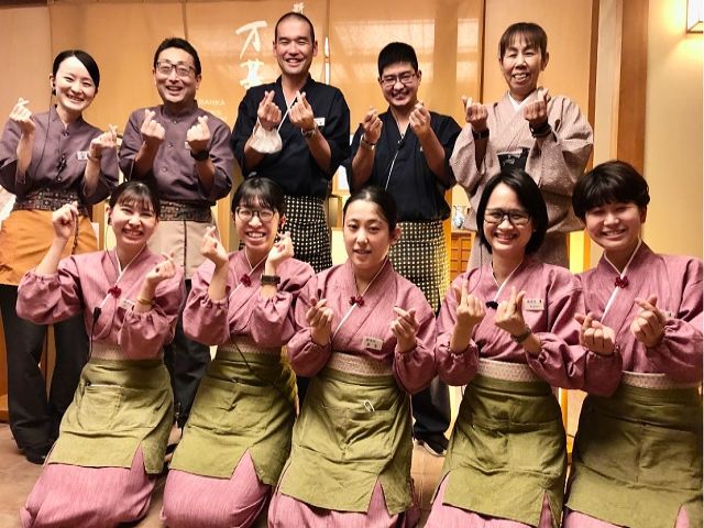 職場の先輩方です！20～40代の方が多く、働きやすいと好評です！