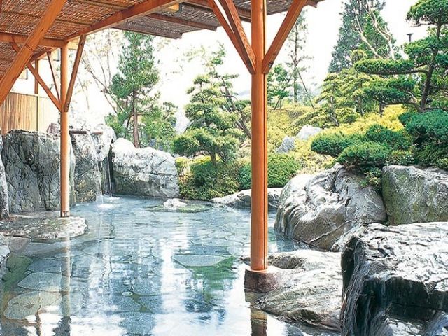 温泉ざんまい☆
仕事終わりの星空をみながらの温泉は最高です!!