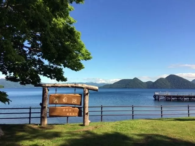 店舗からは洞爺湖を一望できます！