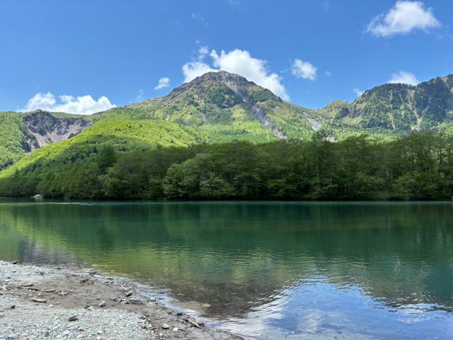 ホテルの周りは絶景が広がります！！雨の日も緑が映えてきれいですよ＊