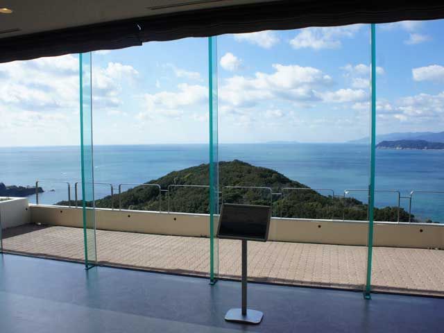 ホテルから見える和歌山の海は絶景です！