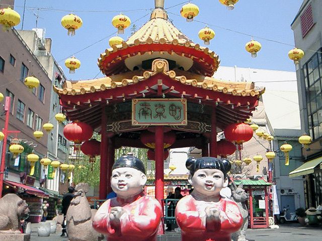 神戸・大阪へのアクセスも便利です。