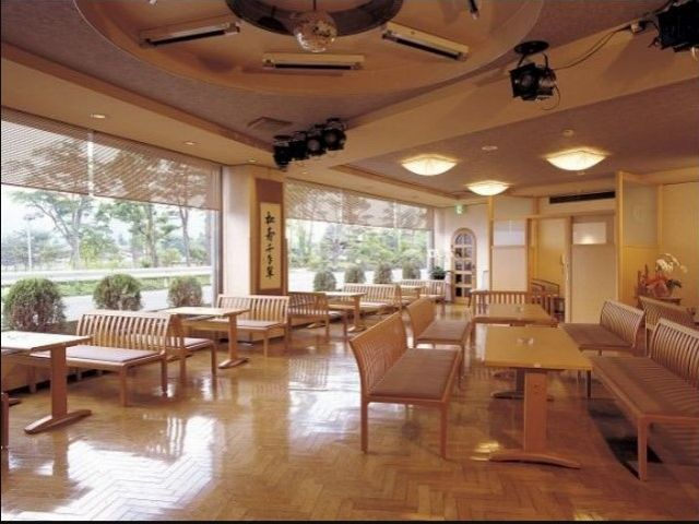 旅館でのフロント業務です