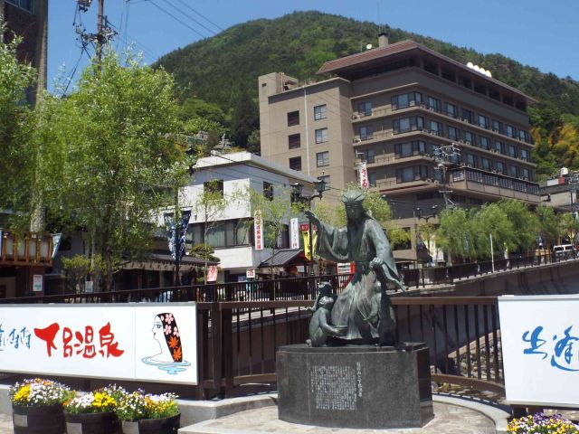 【日本三名泉】足湯スポット約10ヶ所あります！！活気のある地域です☆