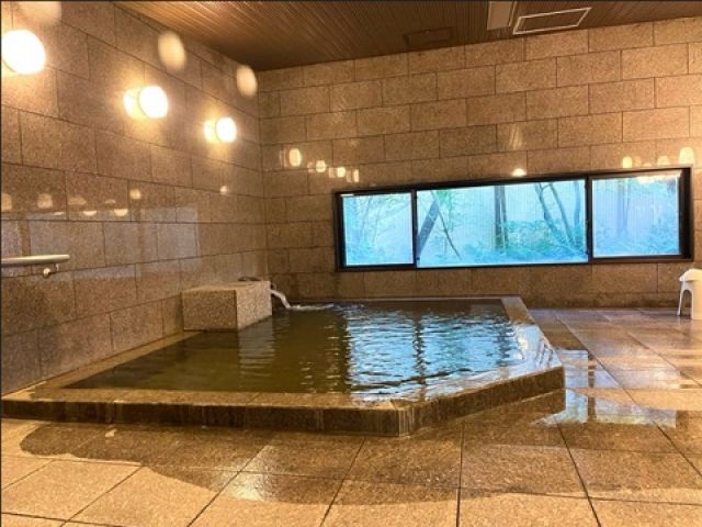 館内大浴場も利用可能☆
お仕事に疲れたら大きなお風呂でリフレッシュ!!
