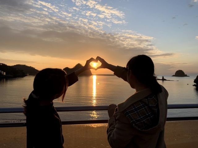 20代～30代の従業員が多く、多い和気あいあいとした職場です。ペアカップルも歓迎！