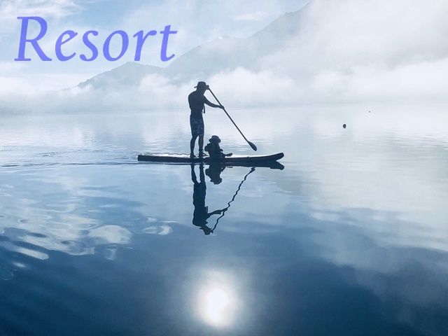 湖に移る富士山、絶景の中でリゾートバイトをしませんか？