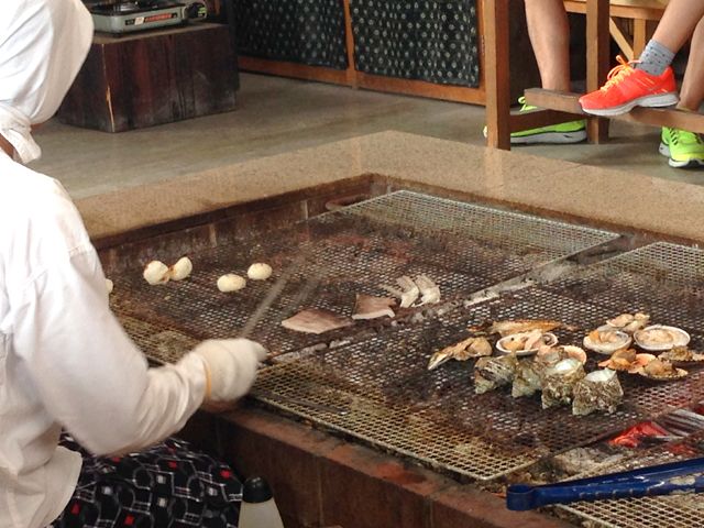 休日を利用して近くの「海女小屋」へプチ旅行に出かけませんか。
