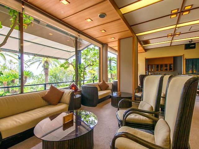 こちらはロビー☆洗練された和モダンな内装です♪