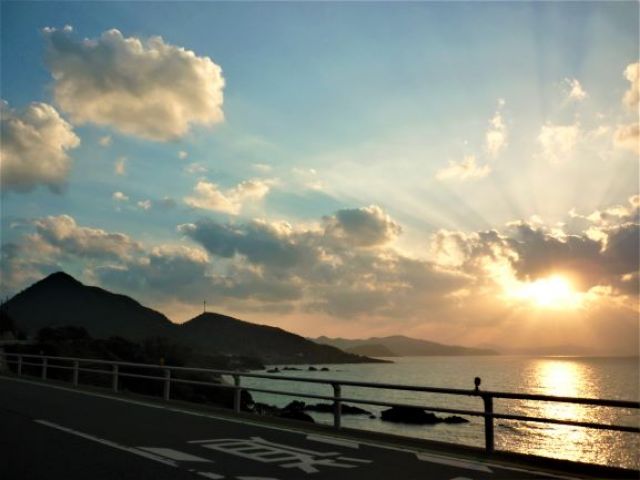 夕日と海を楽しんでください♪