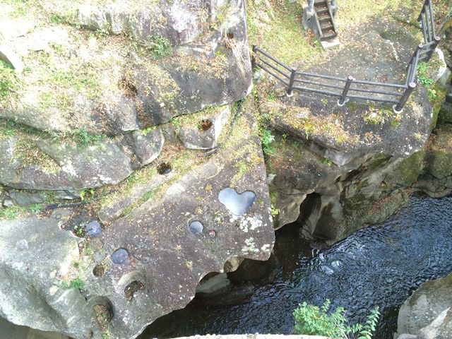 観光名所の「ハート岩」