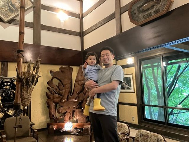 家族のように大事にしてくれる素敵なお宿!!
若旦那のご家族が出迎えてくれます♪