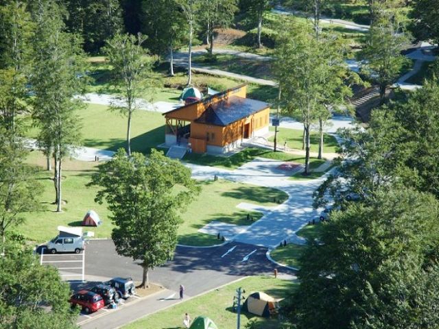 圧巻の大自然、キャンプ場もあり