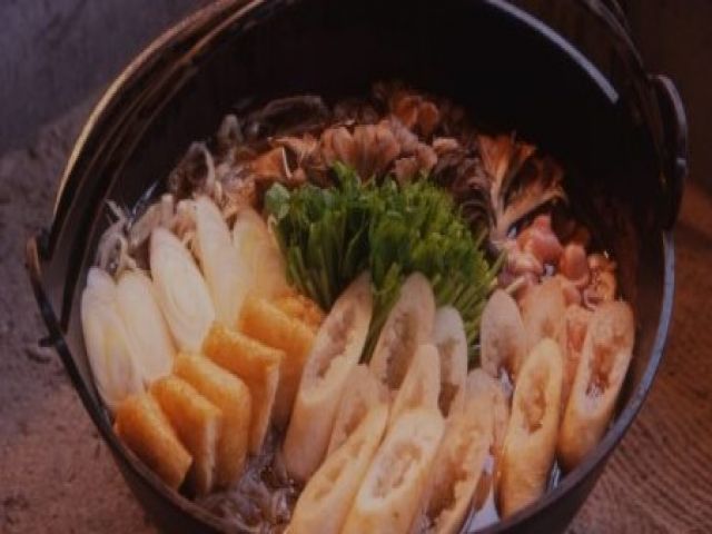 お休みの日は名産物を召し上がってください☆