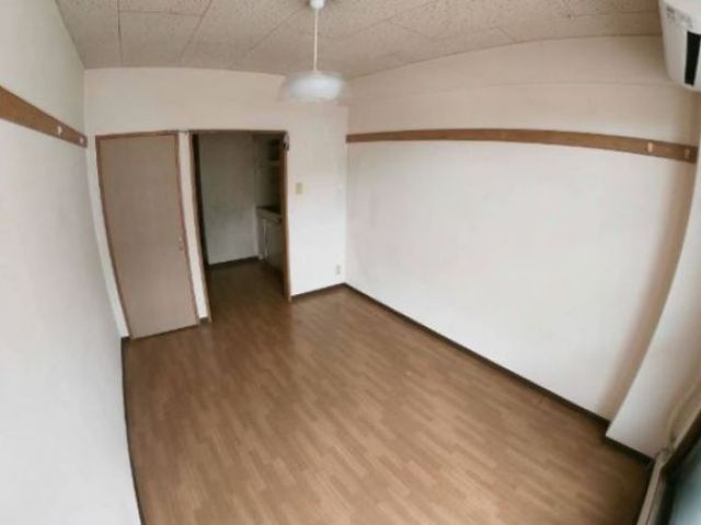 ≪寮①・・・施設の近くにあり、マンションの１室を利用できる完全個室です≫