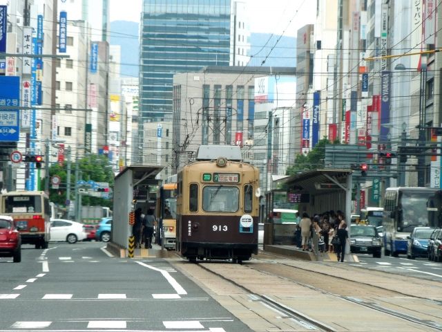 路面電車を使ってお出かけ！移動手段がすぐあるので便利です！