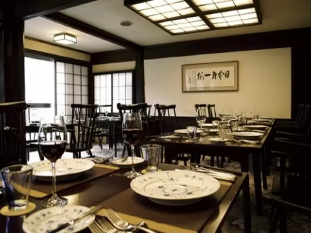笑顔の素敵な方歓迎♪地元の食材をふんだんに使ったお料理と接客でお客様を感動させて下さい☆