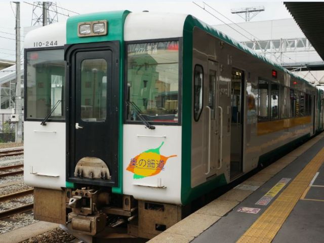 奥の細道！！駅近案件♪徒歩圏内にＪＲ駅やコンビニなども有ります♪