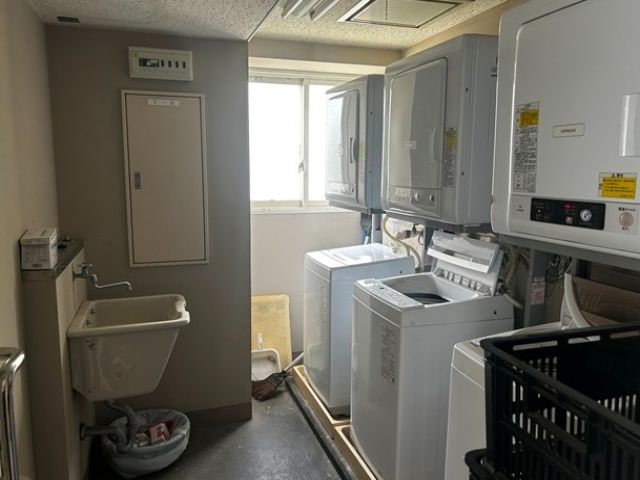 共同で洗濯機、乾燥機（無料）が御座います♪