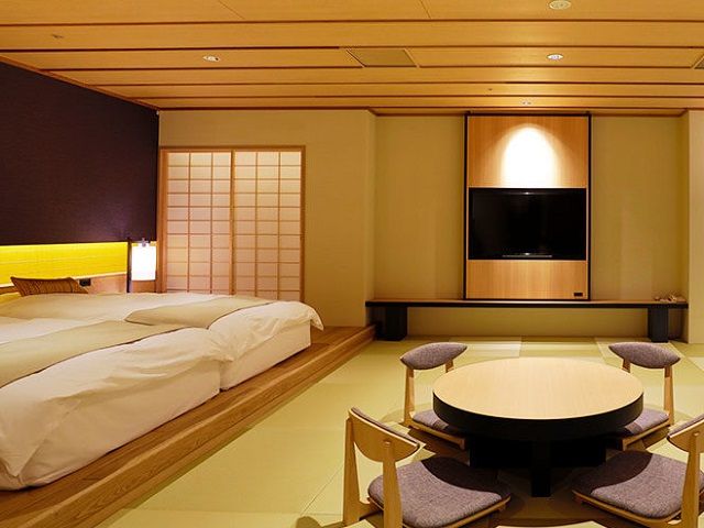 湯河原でのフロントのお仕事です。