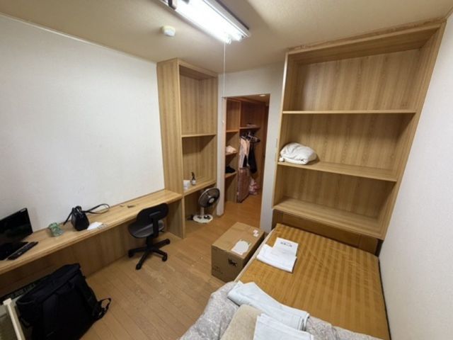 寮もとってもきれいです!!
室内にトイレもついており、快適に過ごせます♪