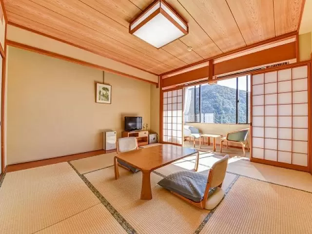 館内の客室寮なのが嬉しい☆
温泉も入れるのでスタッフさん満足度高いです!!