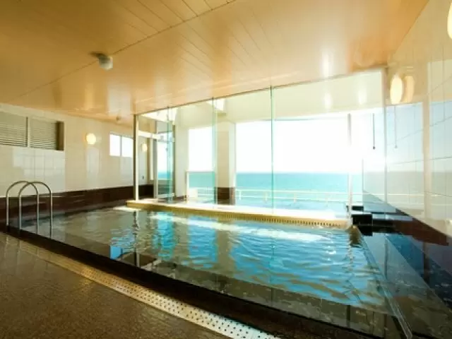 温泉に毎日入れる☆
お仕事終わりの大浴場は最高です!!
