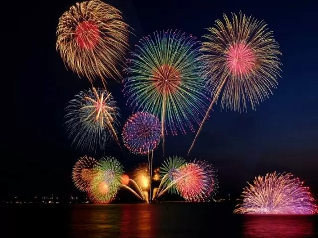 8月は花火大会ありますよ～☆★