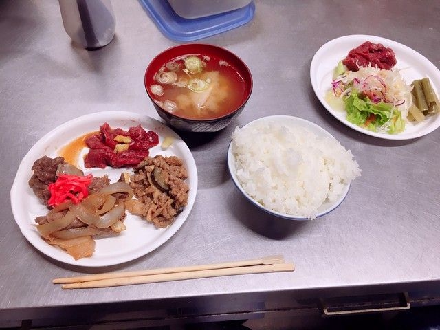 賄いはお休みの日も嬉しい3食賄い付き！！