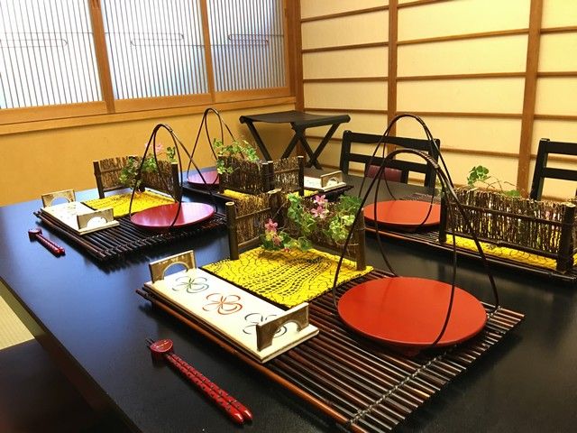 日本人の方は勿論、外国人の方に向けて歴史ある日本料理を提供しています！！