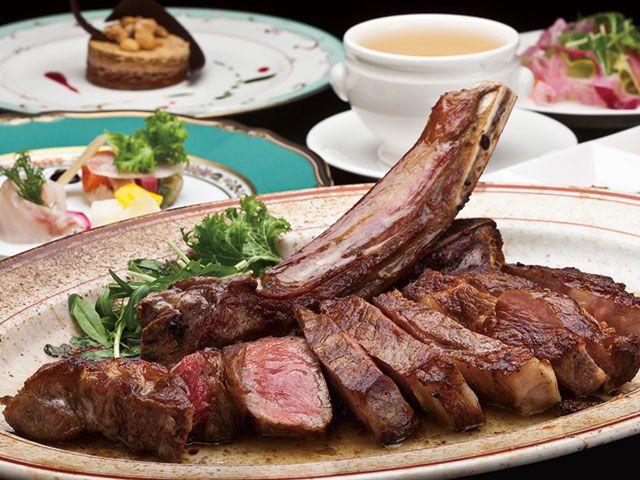 簡単な盛り付け業務などが中心です♪