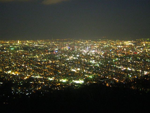 夜景もきれいな札幌です☆