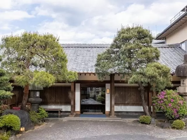 ＼人気の熱海◇高級旅館／
人間関係に自信あり!!残業もあってしっかり稼げる!!