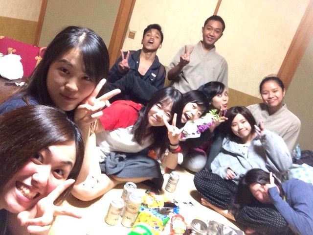 仕事の後のリラックスタイム♪色んな国に友達出来ちゃいます♪