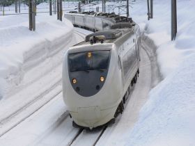 ☆☆☆ＪＲの駅がゲレンデ降りてすぐなんだ！！！☆☆☆