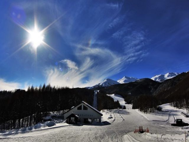スキー場ではレアになってきている寮費・食費無料の募集が出ました！