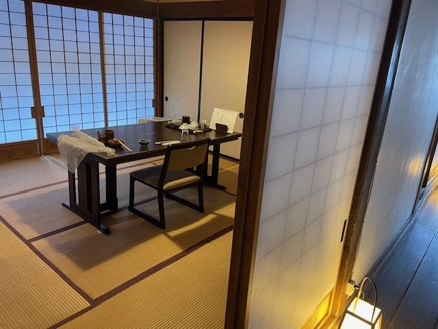 食事の配膳をお願い致します！